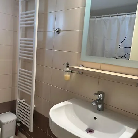 Thermos House Apartment